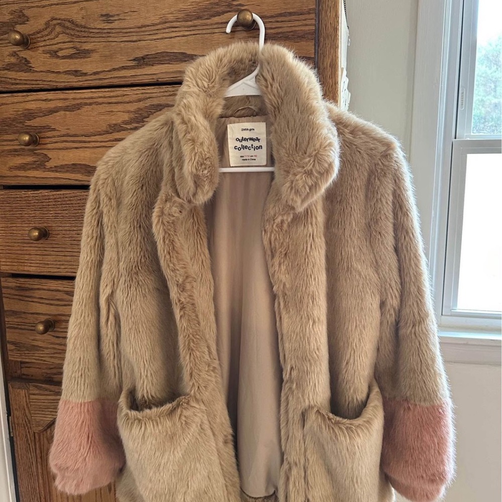 Girls Faux Fur Coat - Cream and Pink